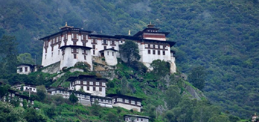 Lhuentse Dzong